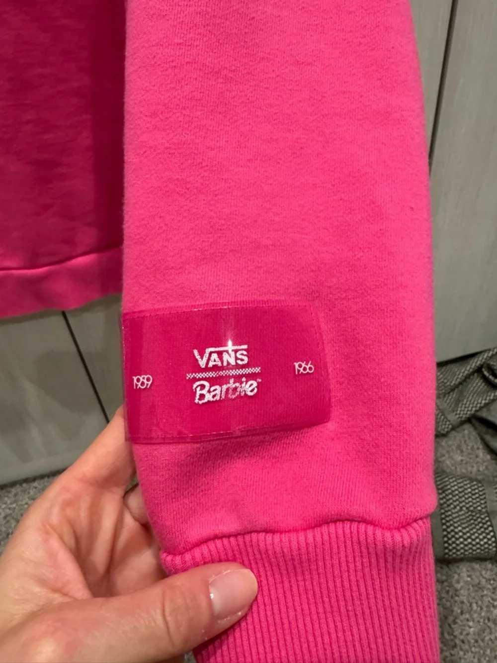 Vans Barbie Bright Pink Crewneck Sweatshirt 🩷🍓 - Picture 4 of 10